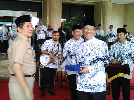 Pencarian PGRI Papua - Persatuan Guru Republik Indonesia Cabang Papua